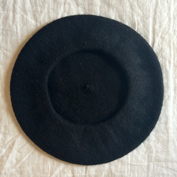 Wool Berets - Set of 3 - Picture 7 of 7